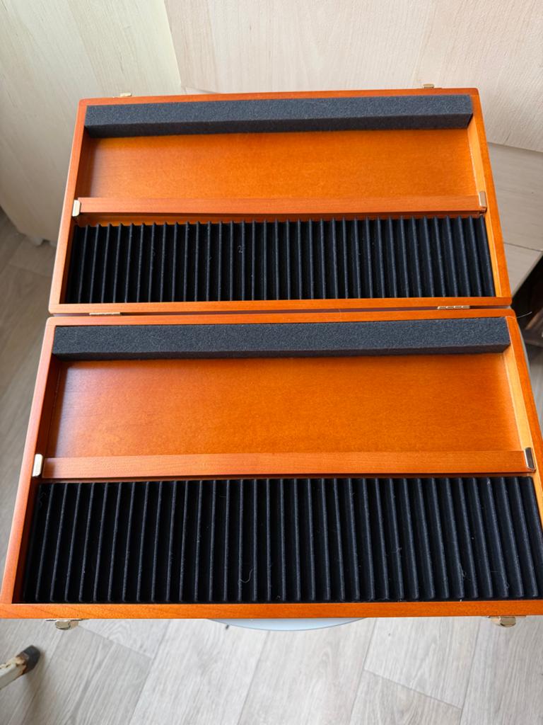 Luxe houten Derwent kist 72 potloden Leeg – VASTE PRIJS €35, Hobby en Vrije tijd, Tekenen, Ophalen of Verzenden, Zo goed als nieuw