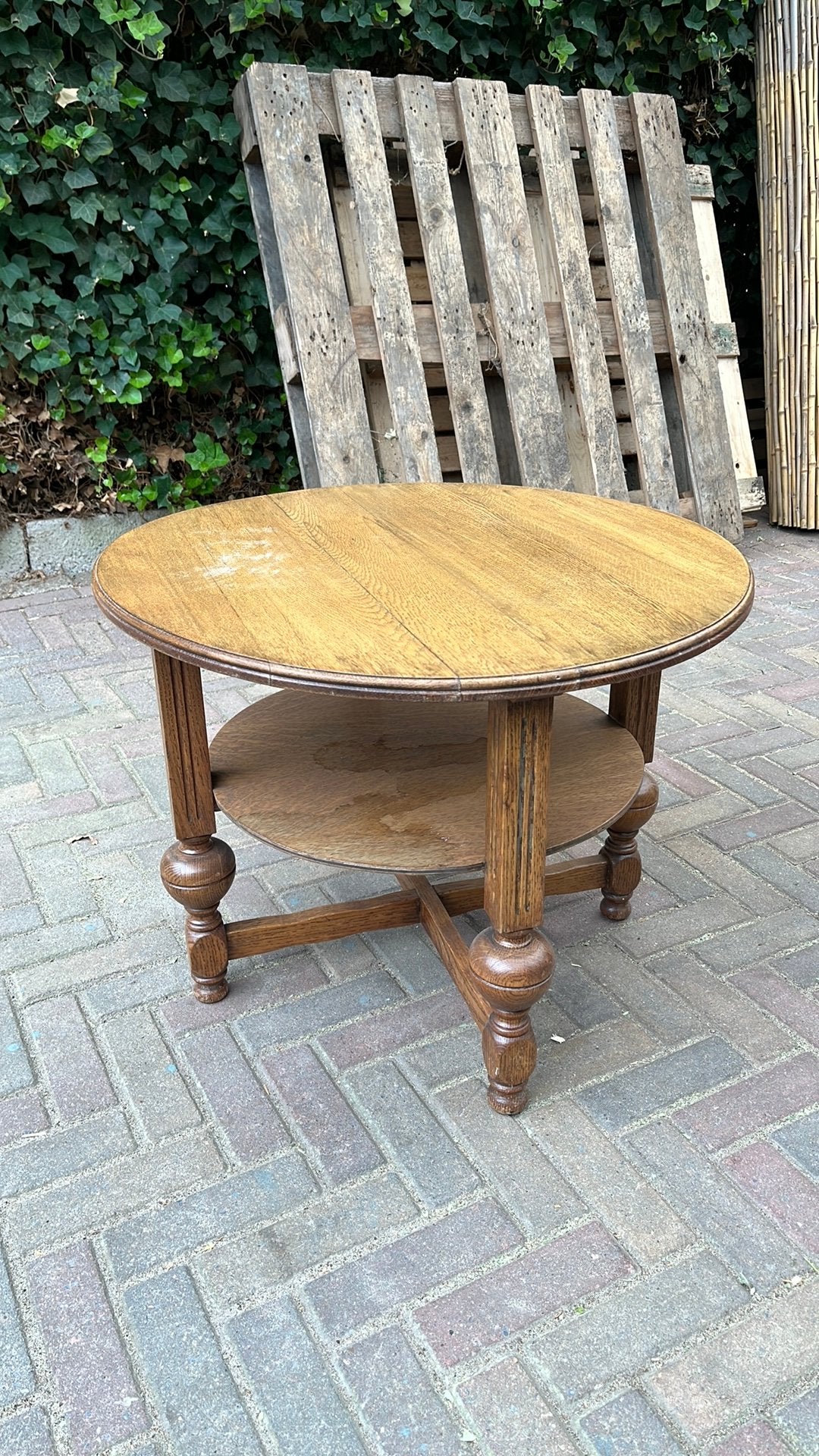 Nostalgische tafel 53cm hoog 70 cm doorsnee  eiken, Antiek en Kunst, Ophalen