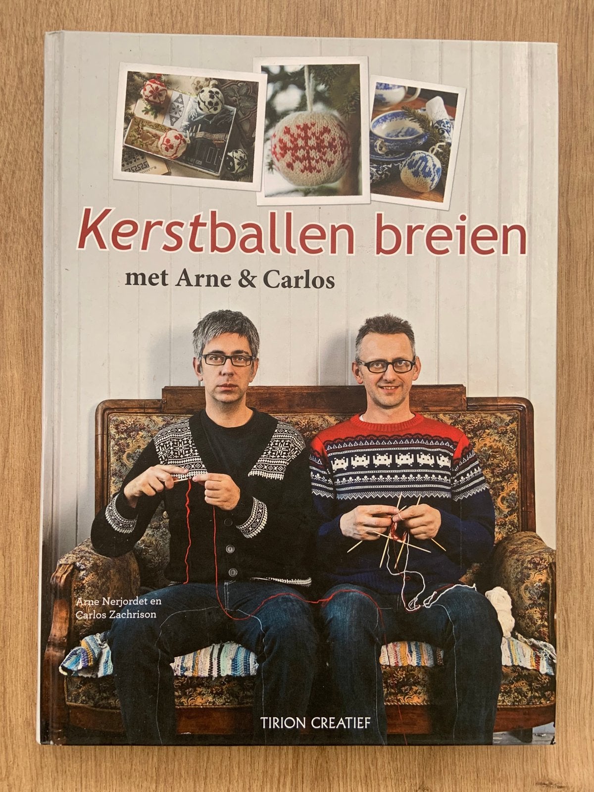 Kerstballen breien  Arne & Carlos patronen werkbeschrijving, Ophalen of Verzenden, Zo goed als nieuw, Breien en Haken