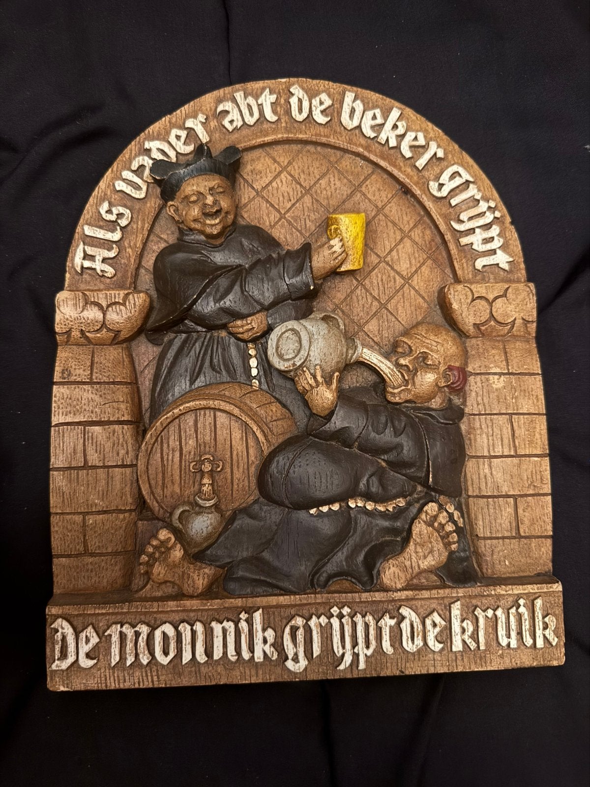 Houten reliëf met de monniken, Antiek en Kunst, Ophalen of Verzenden