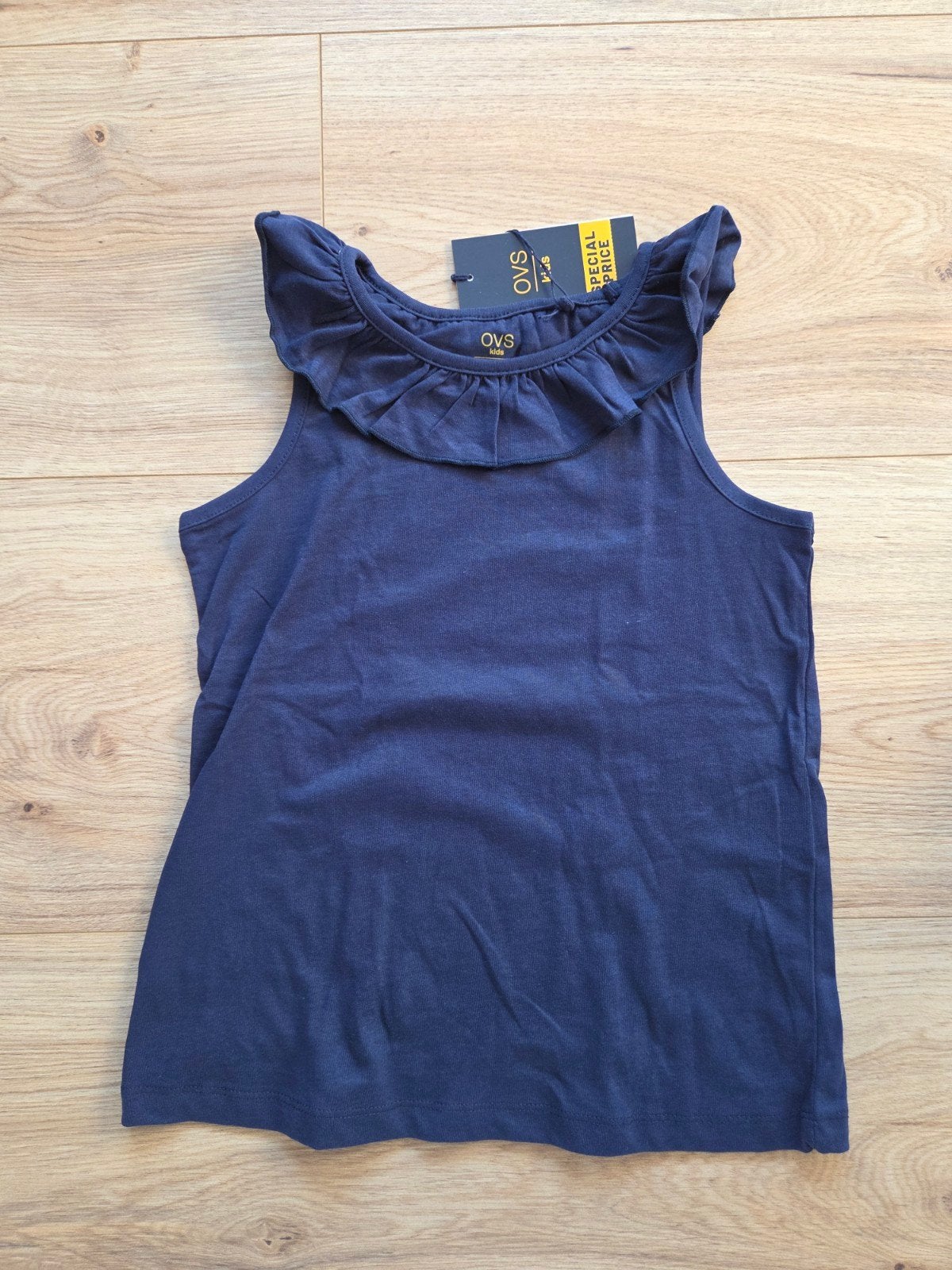 Tshirt OVS, maat 8-9. Nooit gedragen, Meisje, Nieuw, Shirt of Longsleeve, OVS