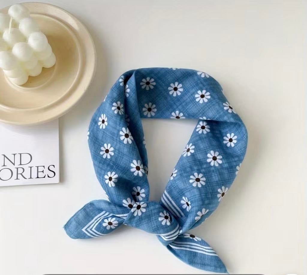 Leuk kinder sjaaltje met madeliefjes, Kinderen en Baby's, Babykleding | Mutsen, Sjaals en Wanten, Nieuw, Sjaal, Meisje, Ophalen of Verzenden