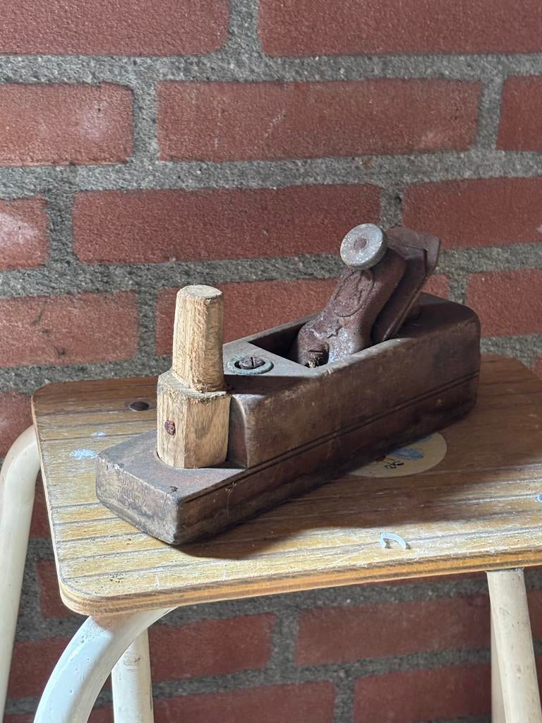 Antieke houtschaaf - Vintage gereedschap, Antiek en Kunst, Antiek | Gereedschap en Instrumenten, Ophalen