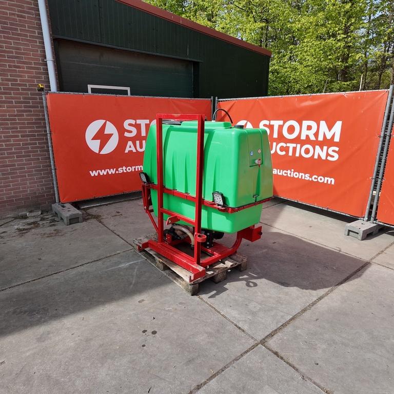 Fronttank spuitvat, Overige merken
