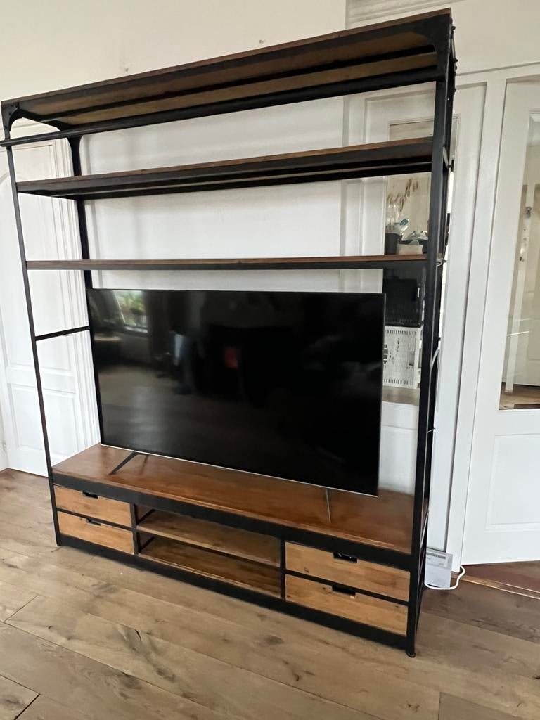 Mooie tv meubel/ boekenkast, Ophalen, Zo goed als nieuw, 25 tot 50 cm, Metaal