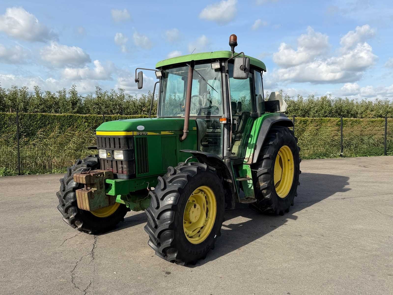 2002 john deere 6010 Vierwielaangedreven landbouwtractor, Gebruikt, John Deere