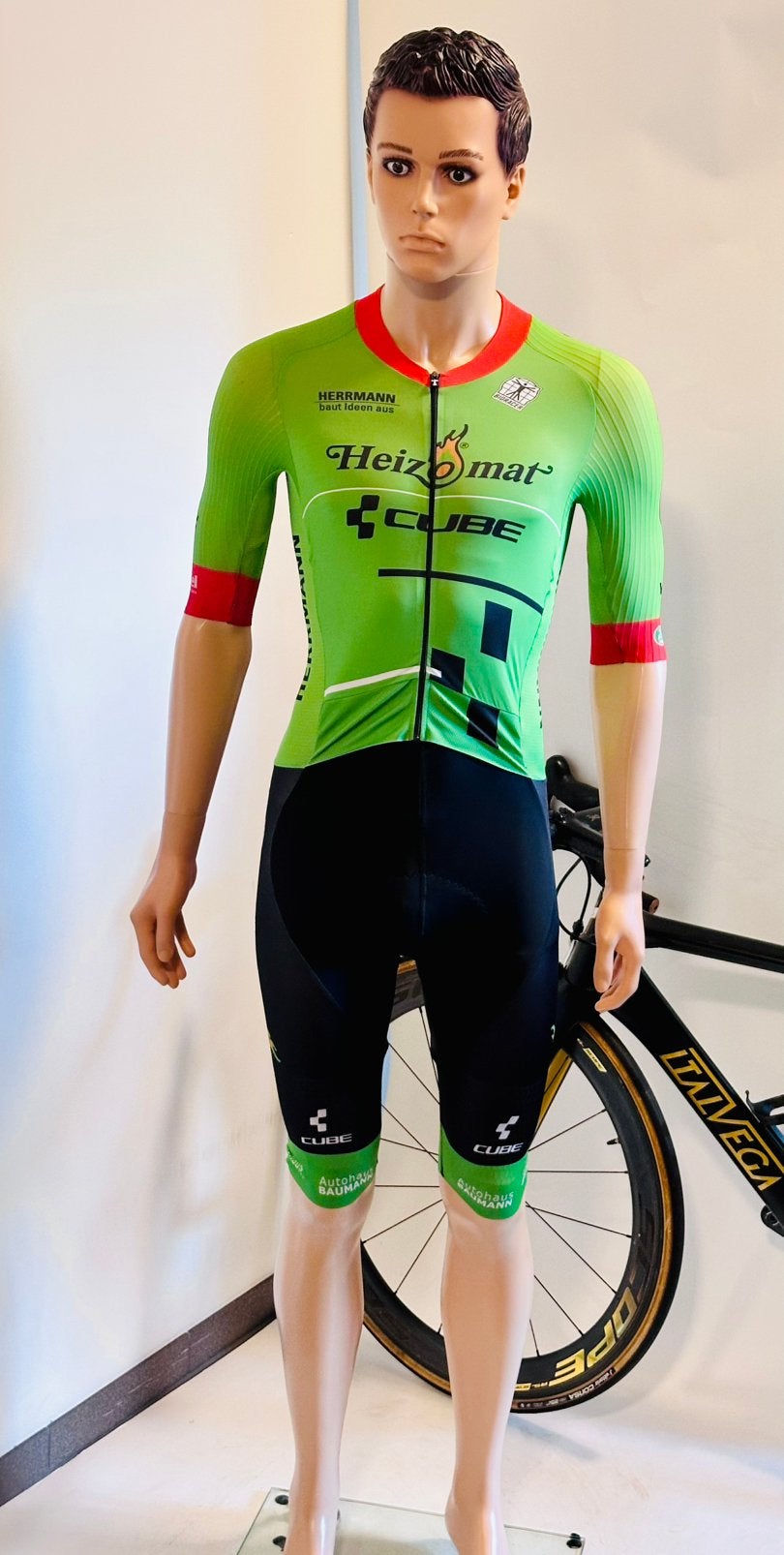 Wielrenkleding wielrenpak snelpak speedsuit maat S Bioracer, S, Heren, Ophalen of Verzenden, Zo goed als nieuw