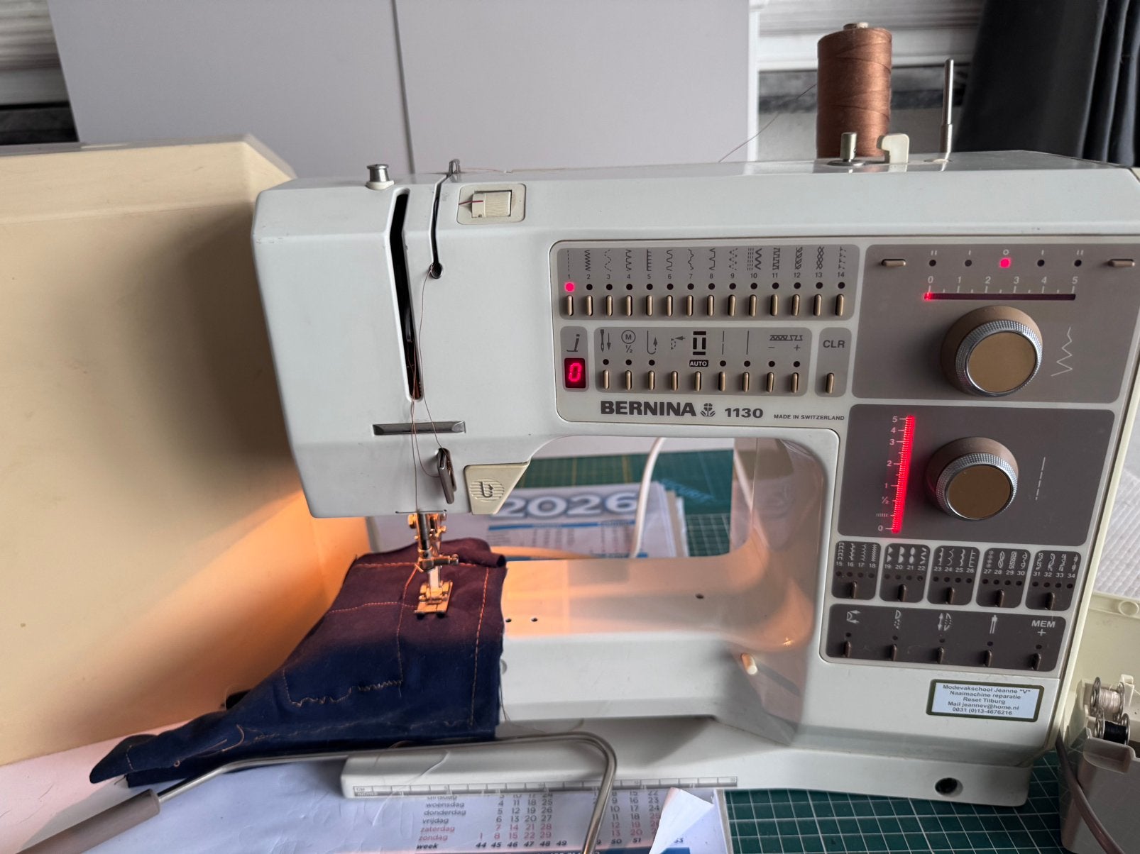 Bernina 1130 naaimachine de rechte steek en de zigzag werken, Hobby en Vrije tijd, Ophalen, Gebruikt, Naaimachine, Bernina