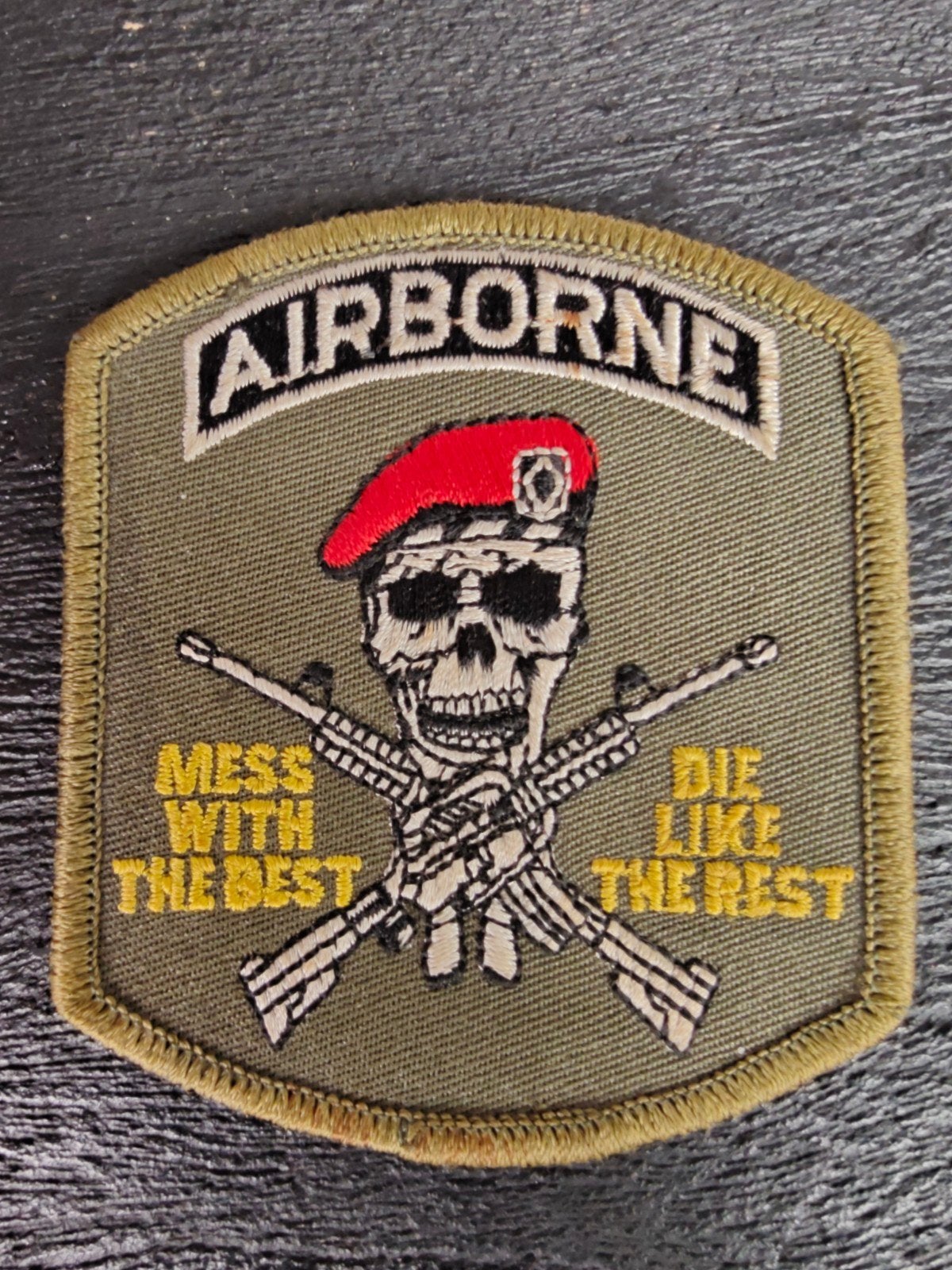 patch Airborne Mess with the best Die like the rest, Verzamelen, Ophalen of Verzenden, Landmacht, Amerika, Embleem of Badge