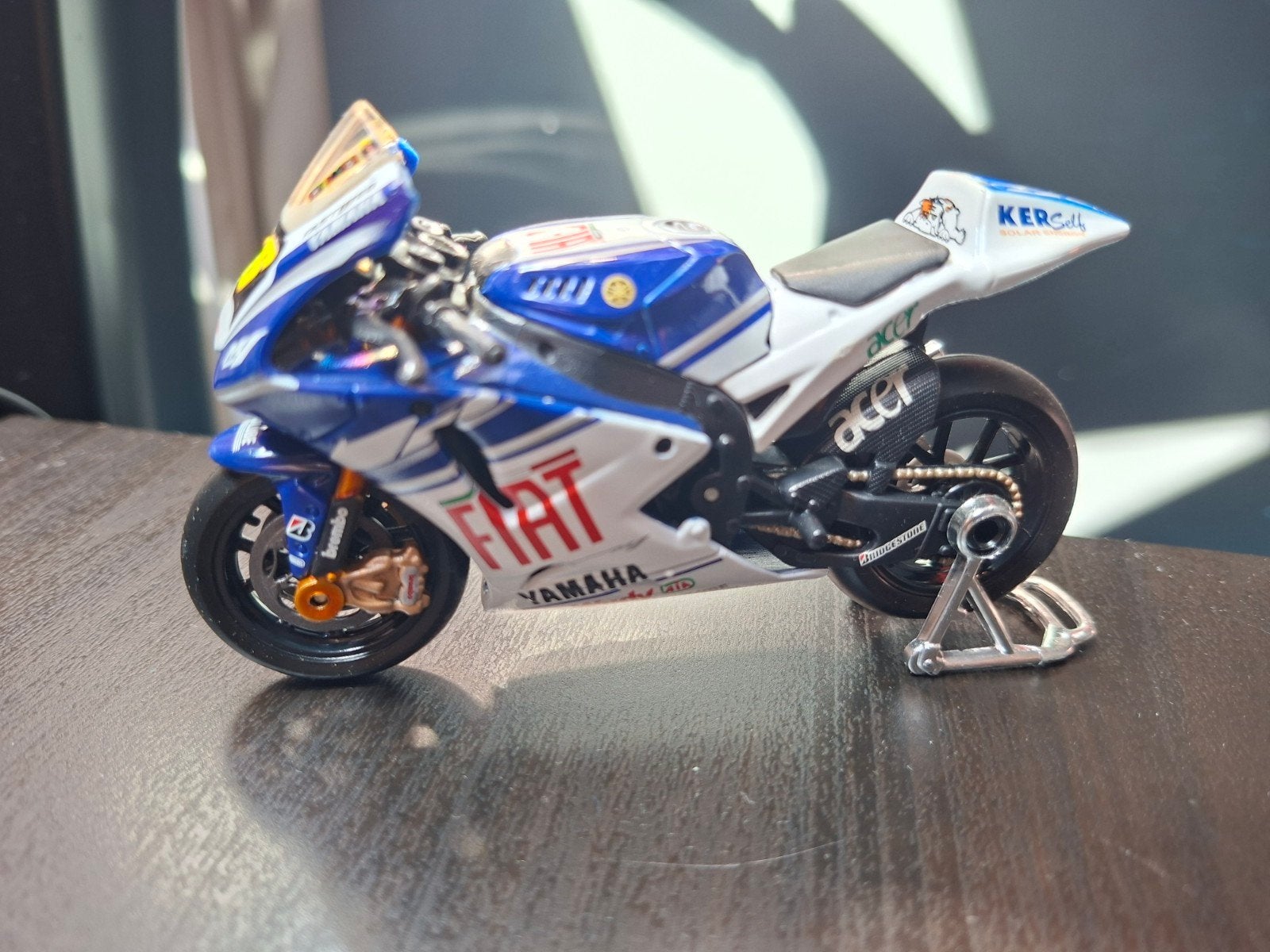 Schaalmodel Yamaha MotoGP Fiat - Valentino Rossi, Overige merken, Ophalen of Verzenden, Zo goed als nieuw, Groter dan 1:32