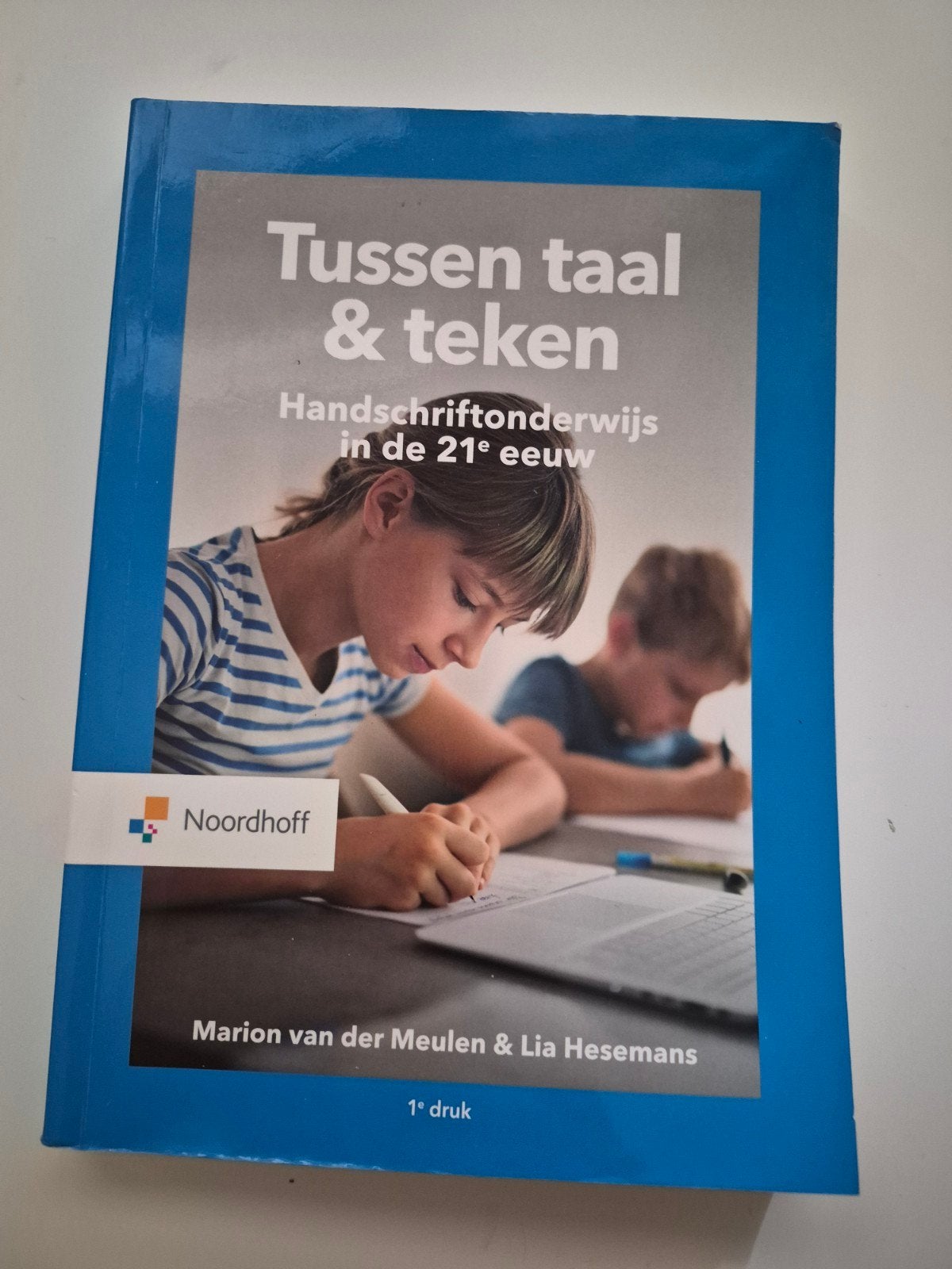Tussen taal en teken - Marion van der Meulen en Lia Hesemans, Ophalen of Verzenden, Alpha, Zo goed als nieuw, HBO