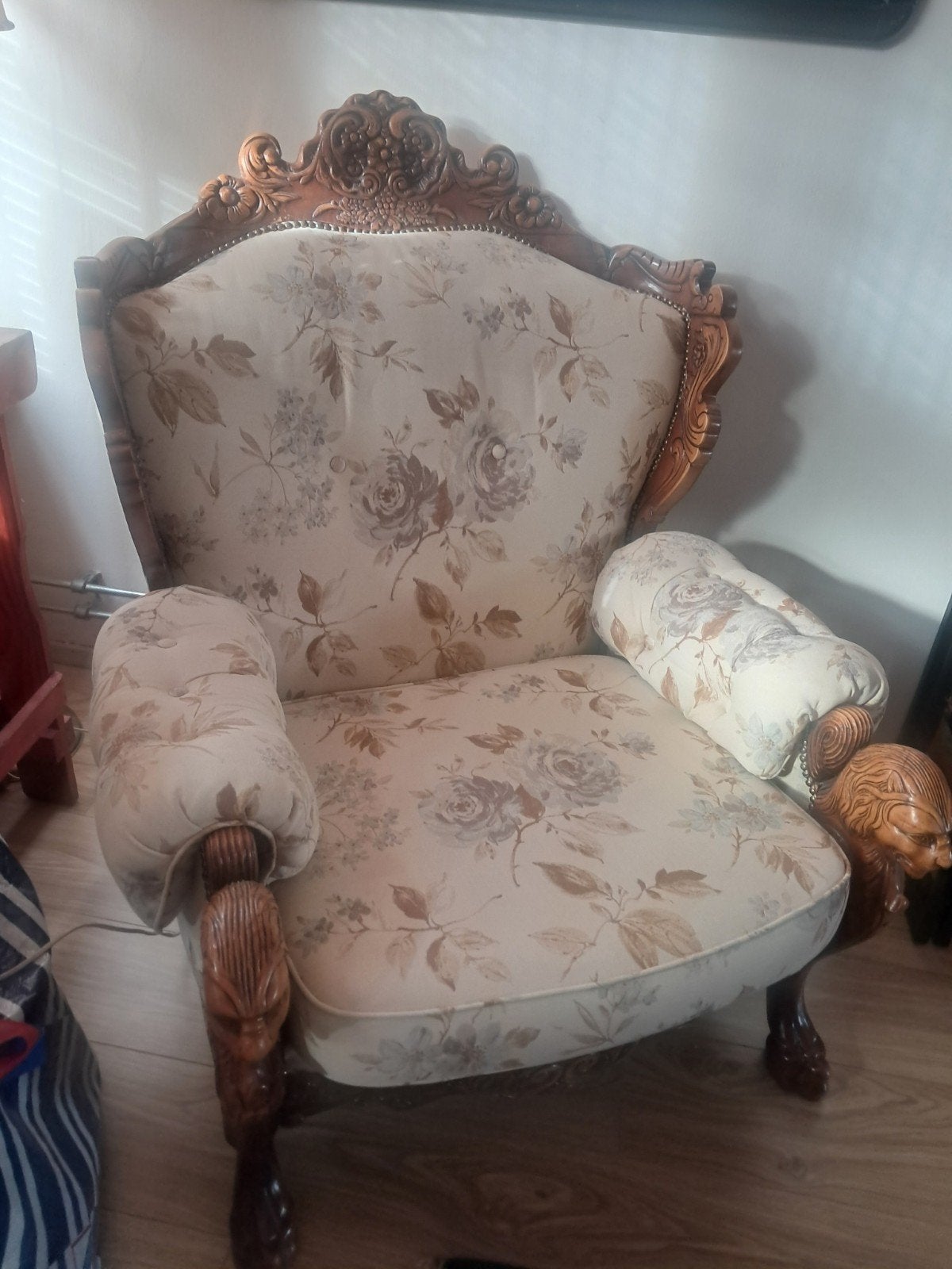 Antieke stoel, Ophalen