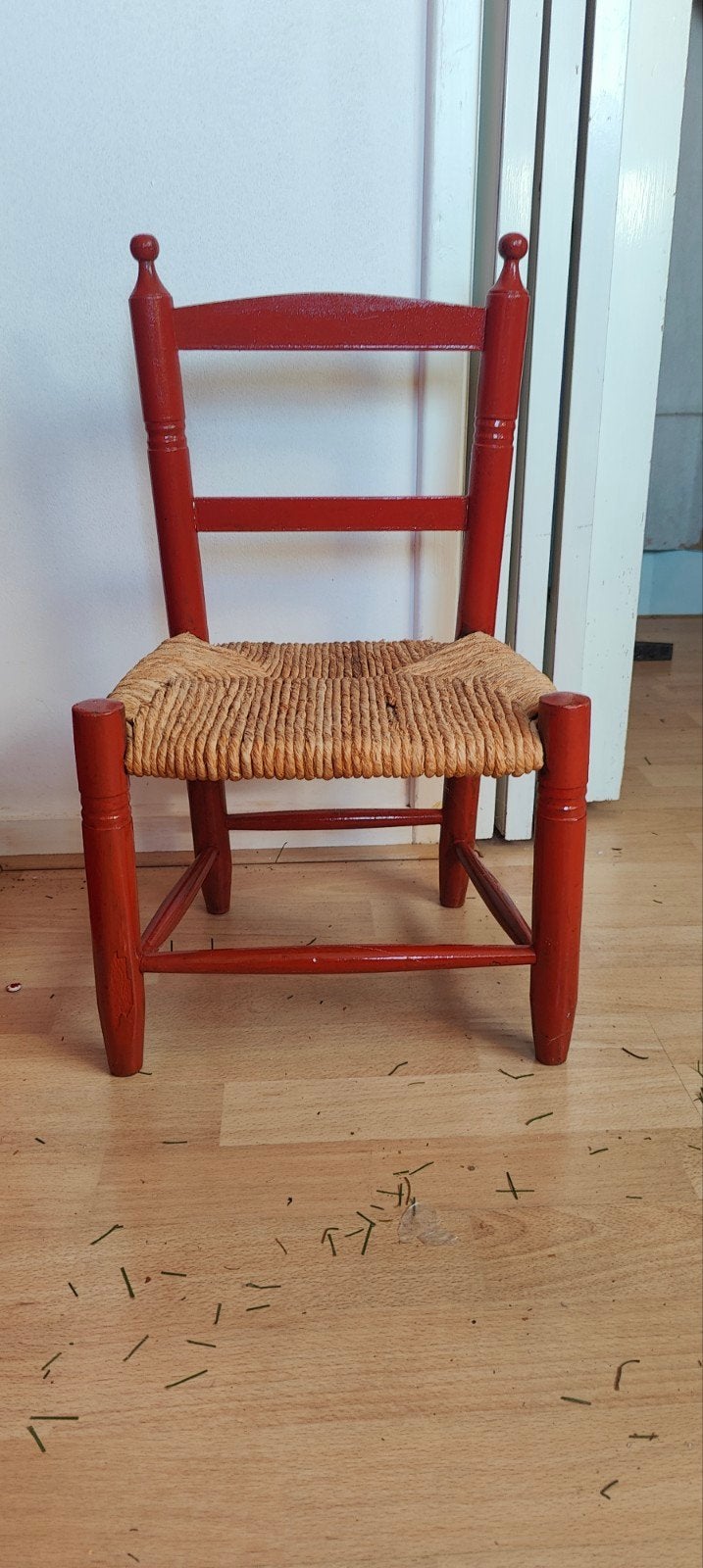 Rood kinderstoeltje met rieten zitting, Kinderen en Baby's, Ophalen