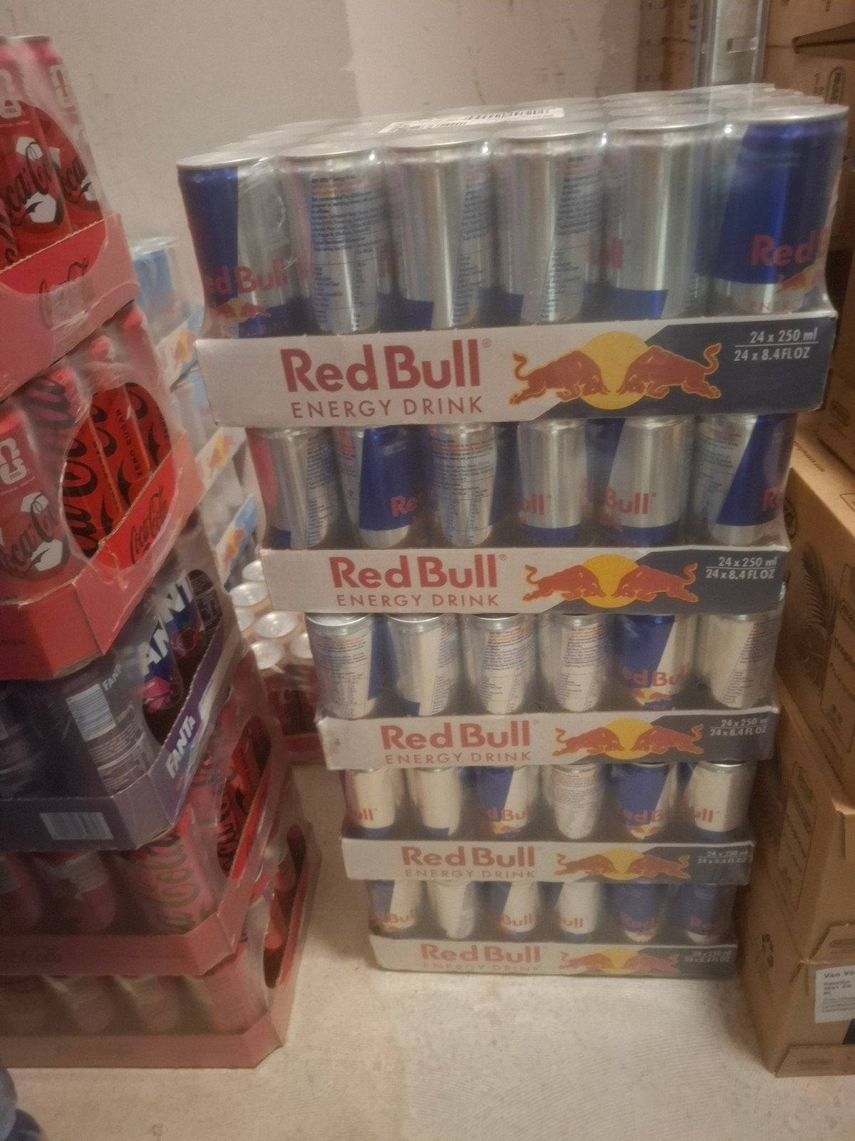 5 tray Redbull, Ophalen