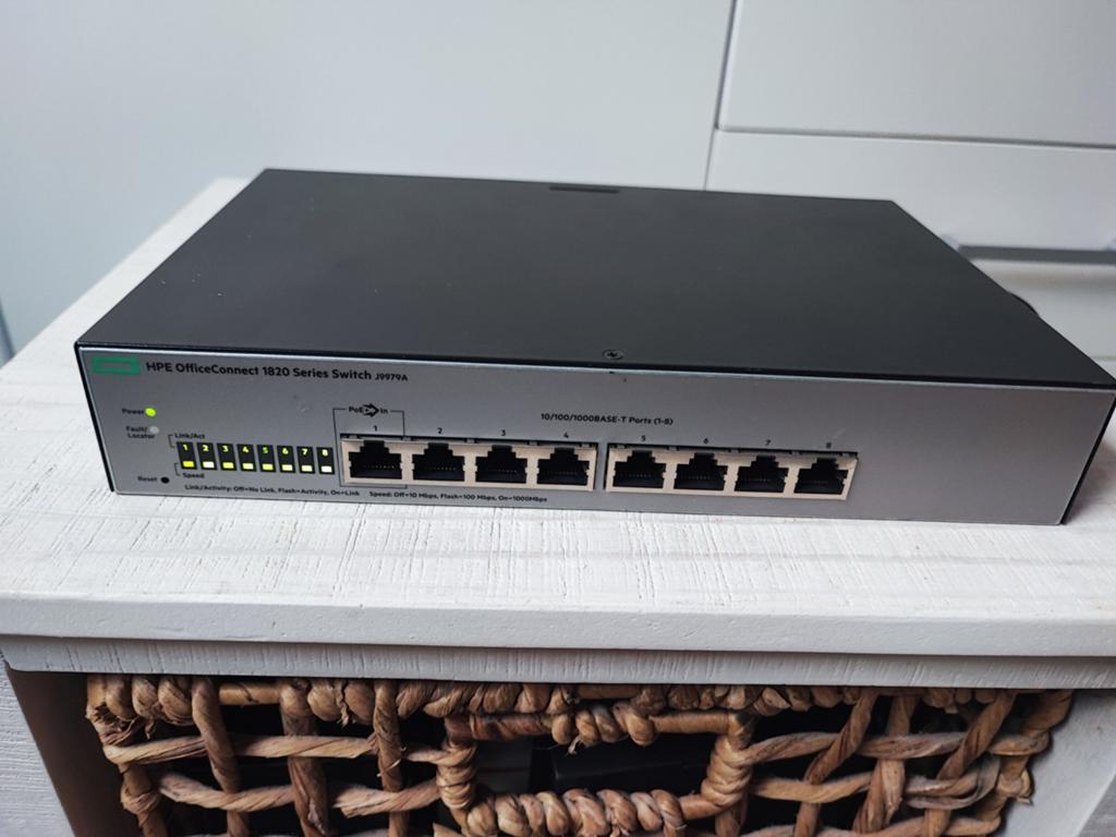 Te koop: HP OfficeConnect 1820‑8G – Gigabit switch, Ophalen of Verzenden