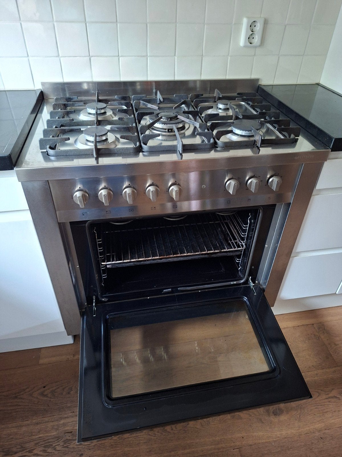 Solitaire 5 pits gasfornuis met oven, Witgoed en Apparatuur, Ophalen, Gebruikt, 60 cm of meer, Gas