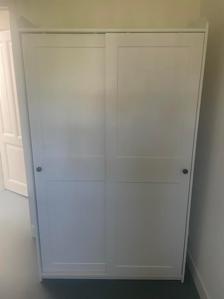 IKEA Hauga kledingkast - wit met schuifdeuren, Huis en Inrichting, Kasten | Kledingkasten, Ophalen, Met deur(en), 200 cm of meer