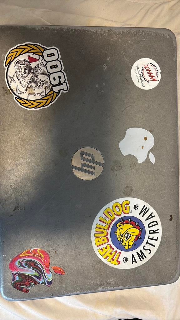 Defecte hp laptop., Computers en Software, Windows Laptops, Ophalen, Gebruikt, 15 inch, 2 tot 3 Ghz