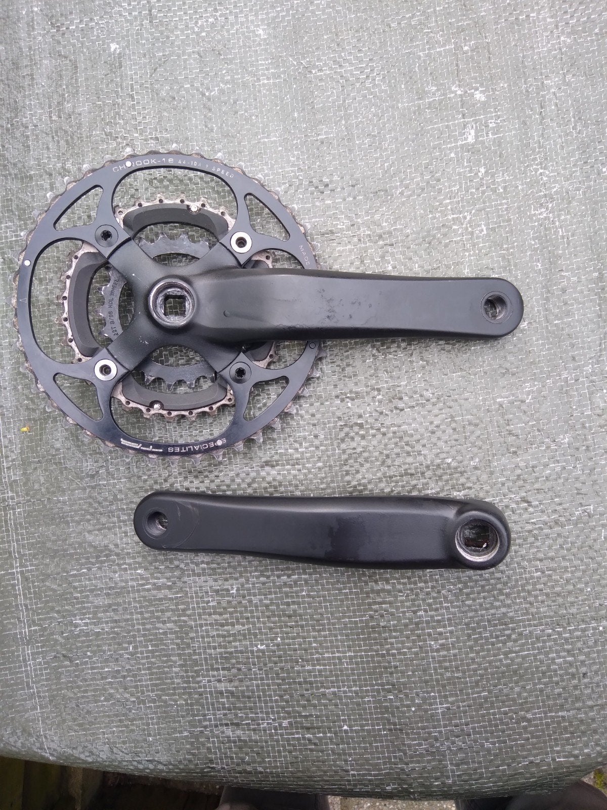 Coda Crankset 42/32/22tands 
42/32/22t., Aluminium, Toerfiets, Ophalen, Coda Crankset 42/32/22tands