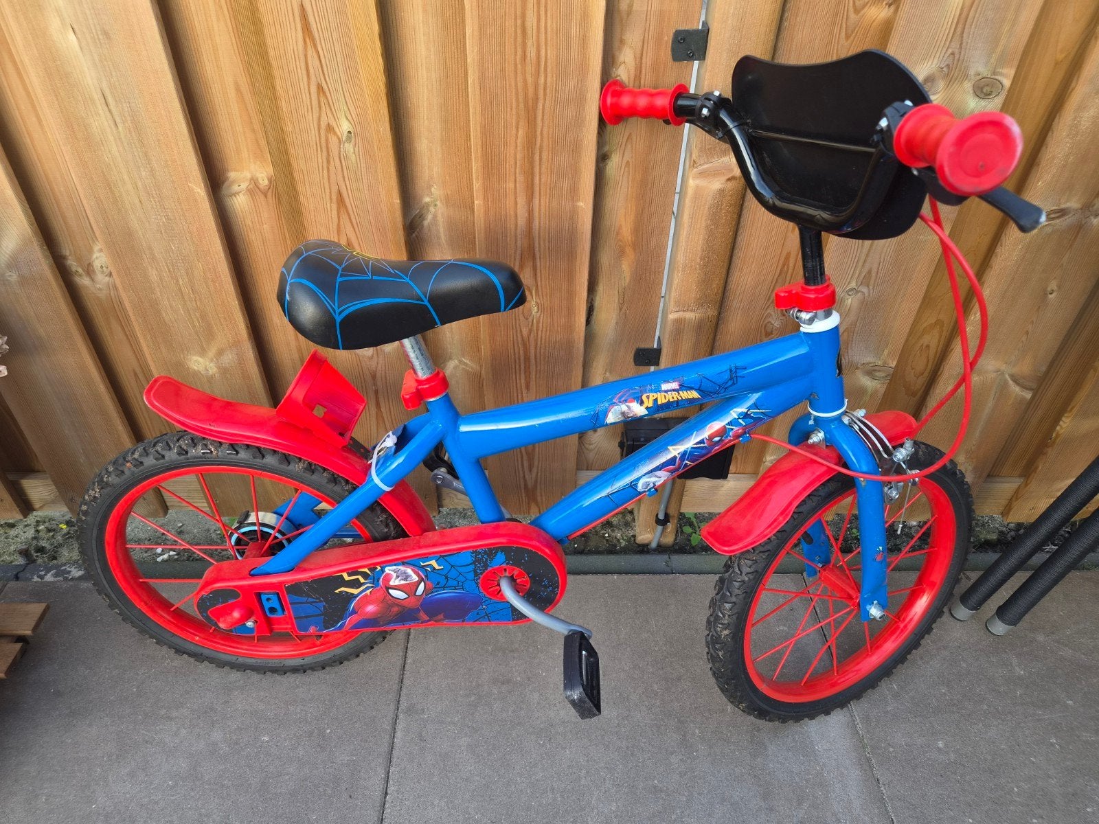 Spiderman Kinderfiets 14 inch, Fietsen en Brommers, Ophalen, Gebruikt, Schijfrem, Minder dan 16 inch