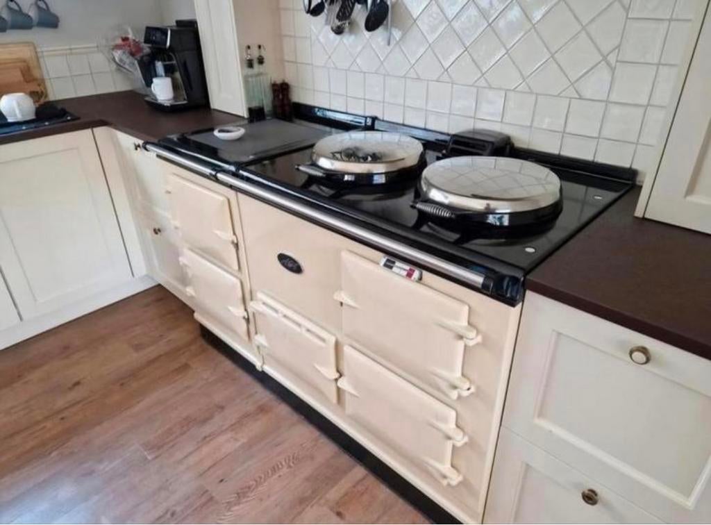 AGA Fornuis elektrisch |, Ophalen, Gebruikt, 60 cm of meer, Warmhoudplaat