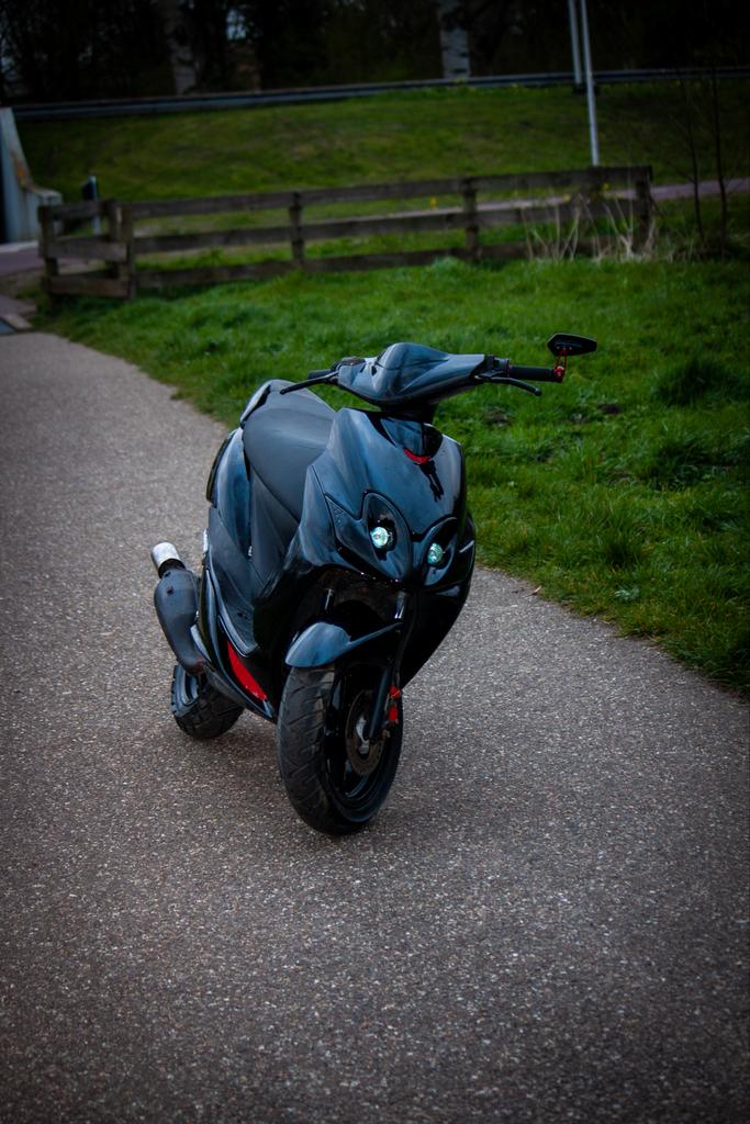 Waardepeiling Yamaha Jog RR 70cc, Fietsen en Brommers, Scooters | Yamaha, Ophalen, JogR of RR, Tweetakt, 70 cc