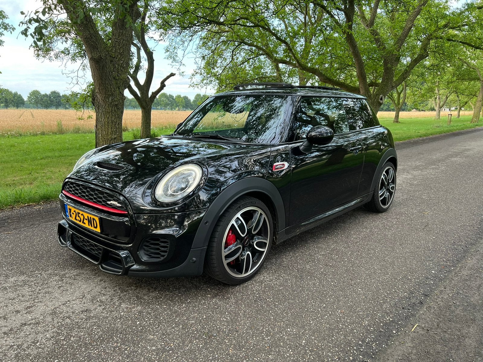 MINI JCW Chili | H&K | Pano | LCI Infotainment | Carplay, Auto's, Zwart, 4 cilinders, Verwarmde buitenspiegels, Alcantara