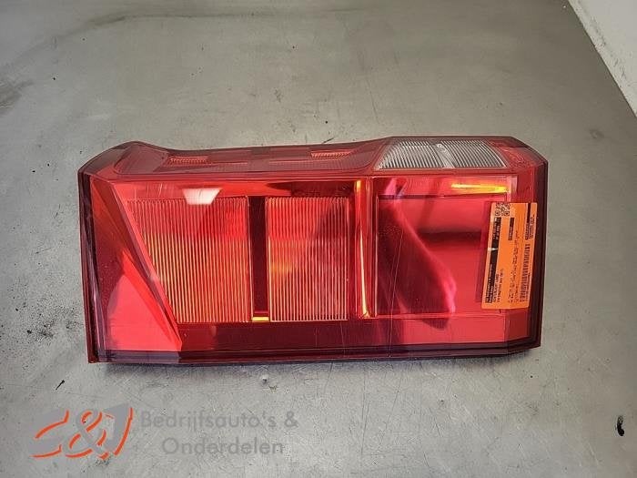Achterlicht links van een Volkswagen Crafter, Auto-onderdelen, Verlichting, Gebruikt, -, Volkswagen, -