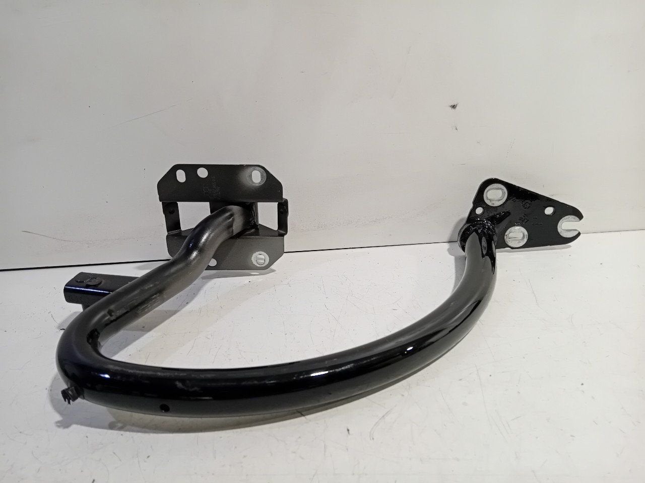 Kofferdeksel achterklep scharnier rechts Audi A5, Onderdelen@venauto.nl, Van der Ven Autorecycling B.V., Gebruikt, Ettenseweg 76, 4706 PB Roosendaal, The Netherlands