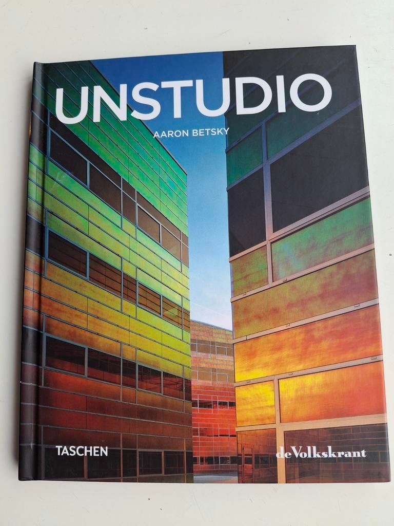 UNSTUDIO.Aaron Betsky .Architectuur Boek - Zo goed als ni, Boeken, Ophalen of Verzenden, Zo goed als nieuw, Architectuur algemeen