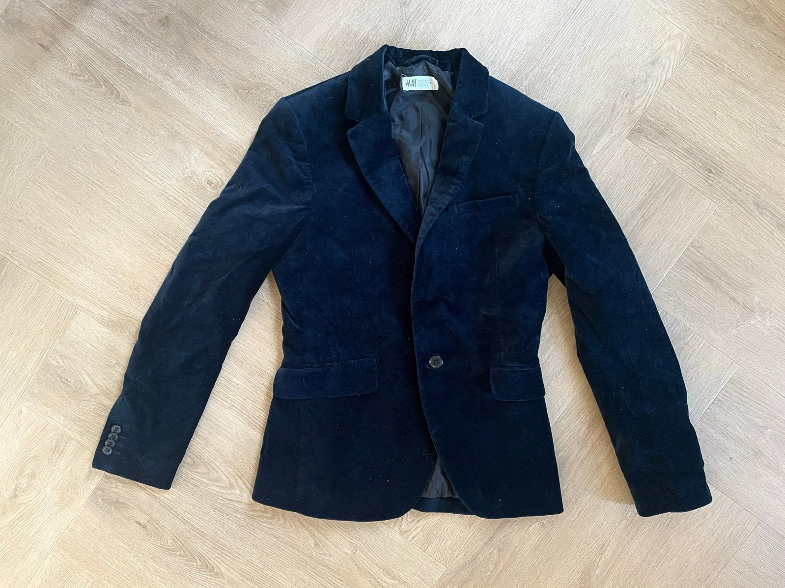 Donkerblauw fluwelen jasje van H&M maat 140, Kinderen en Baby's, Kinderkleding | Maat 140, Verzenden, Zo goed als nieuw, Meisje