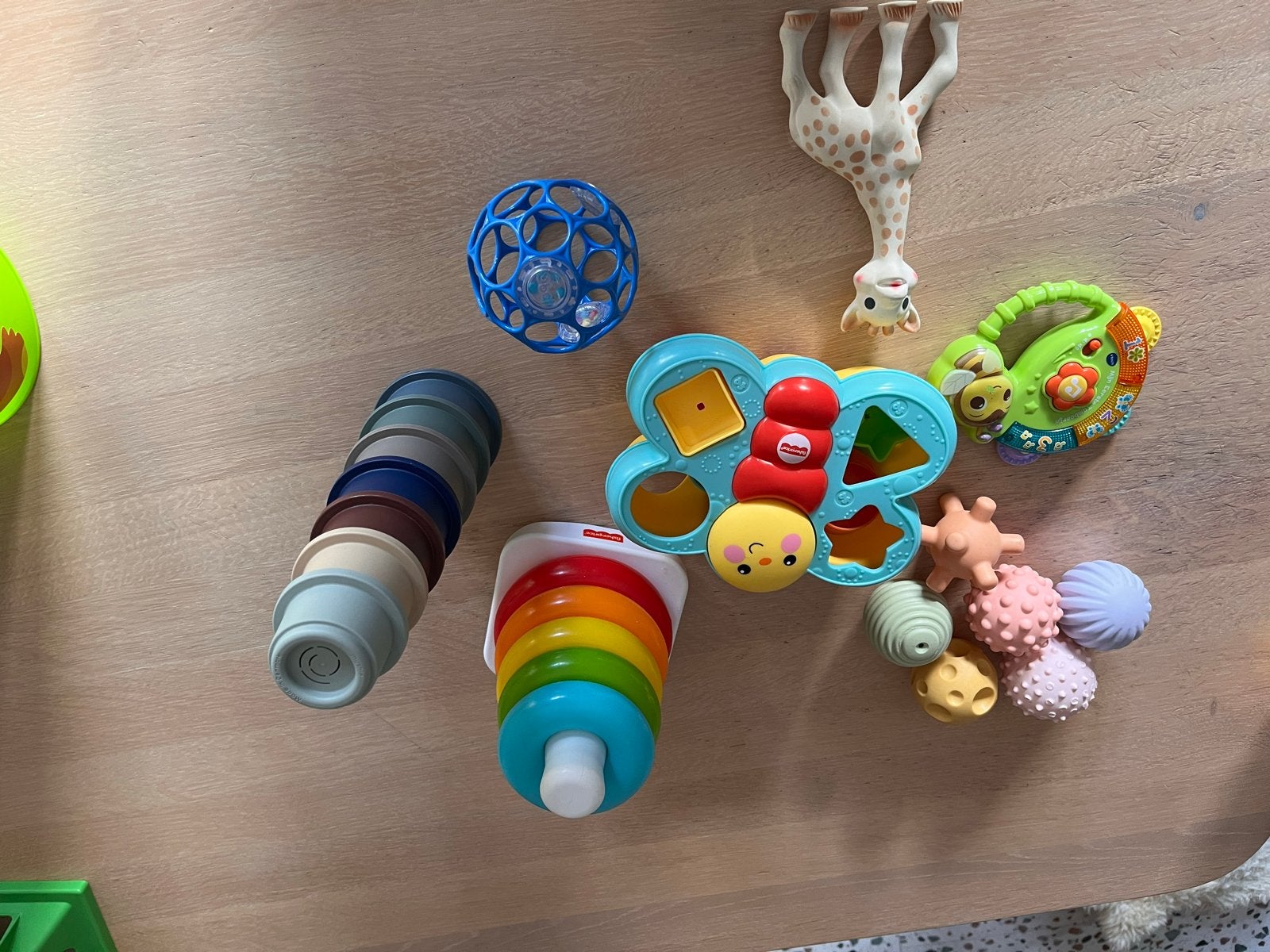 Diverse babyspeeltjes: rammelaars, stapeltorens en meer, Ophalen of Verzenden, Gebruikt, Overige typen, Met geluid