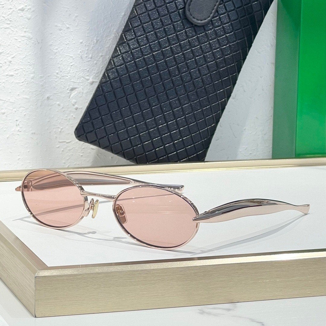 Bottega Veneta BV1386S Sardine Oval Zonnebril, Overige merken, Zonnebril, Nieuw, Ophalen of Verzenden