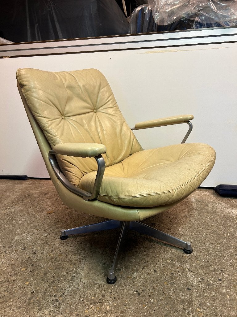 Strassle Gentilina fauteuil Andre Vandenbeuck vintage beige, Huis en Inrichting, Ophalen, Nvt, Nvt, Leer