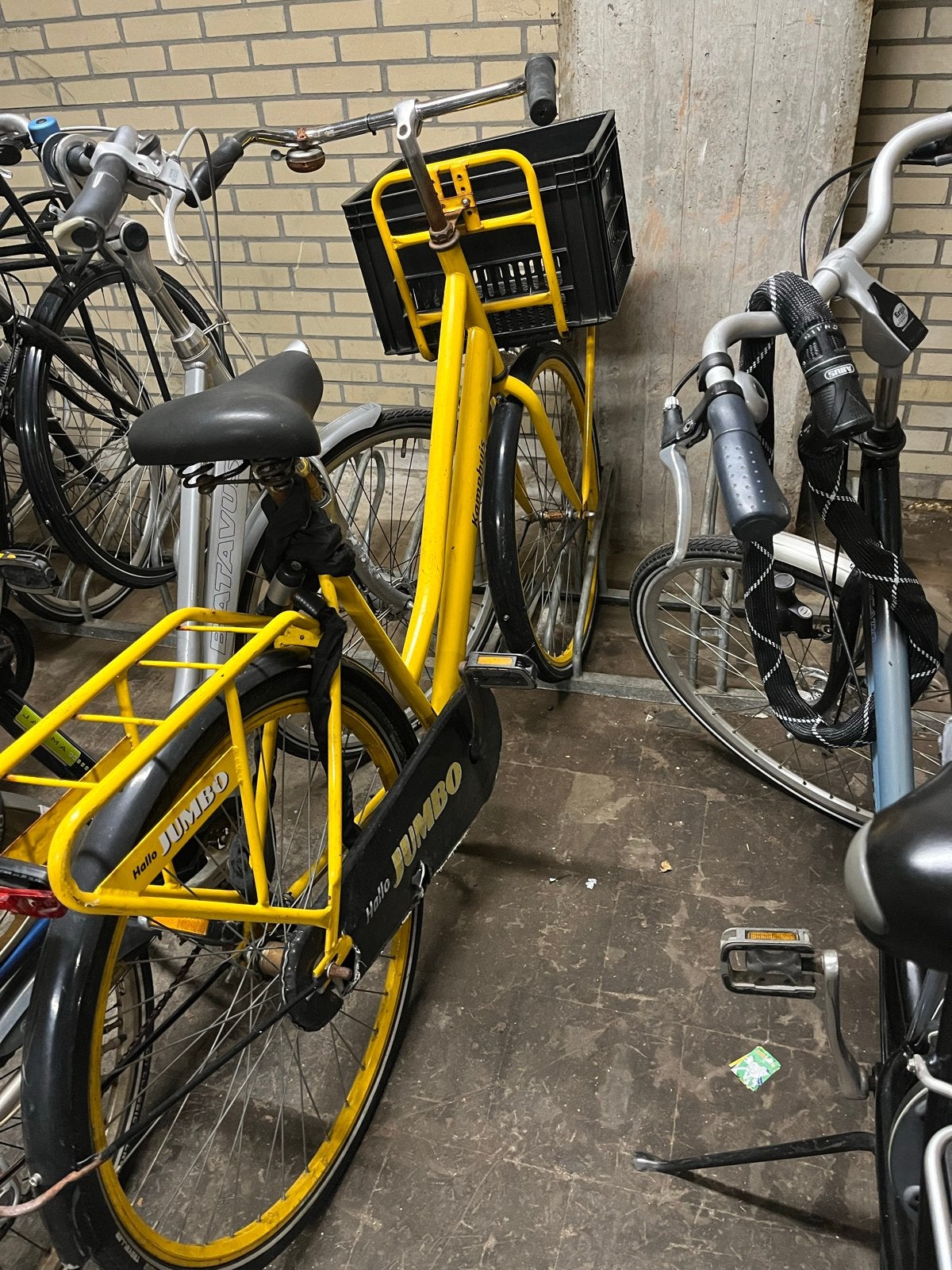 Gele fiets met krat, Terugtraprem, Ophalen, Overige merken, 53 tot 56 cm