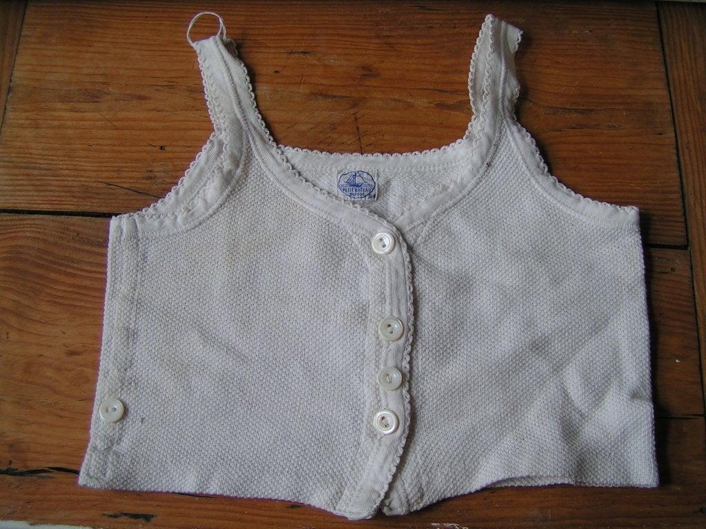 antiek hemdje nr AA 748, Antiek en Kunst, Verzenden, Petit bateau
