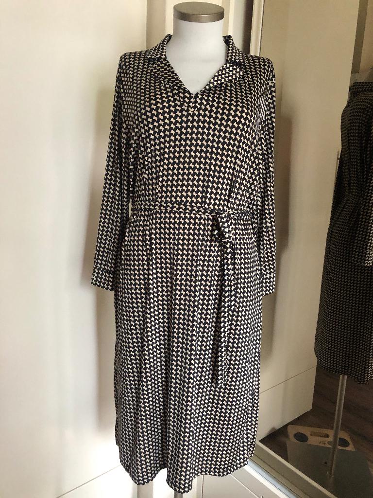 jurk Iz Naiz XL zwart/creme travelstof, Zwart, Maat 46/48 (XL) of groter, Iz Naiz, Ophalen of Verzenden
