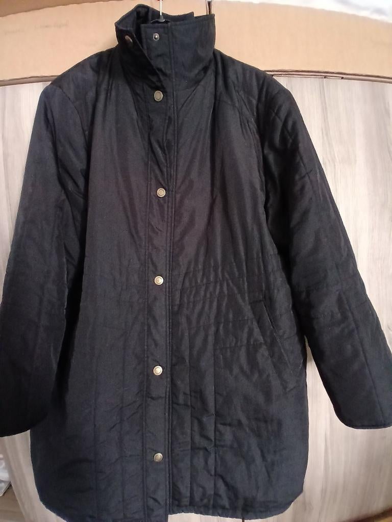 Lange zwarte dames winterjas, Kleding | Dames, Jassen | Winter, Ophalen of Verzenden, Zo goed als nieuw, Maat 46/48 (XL) of groter