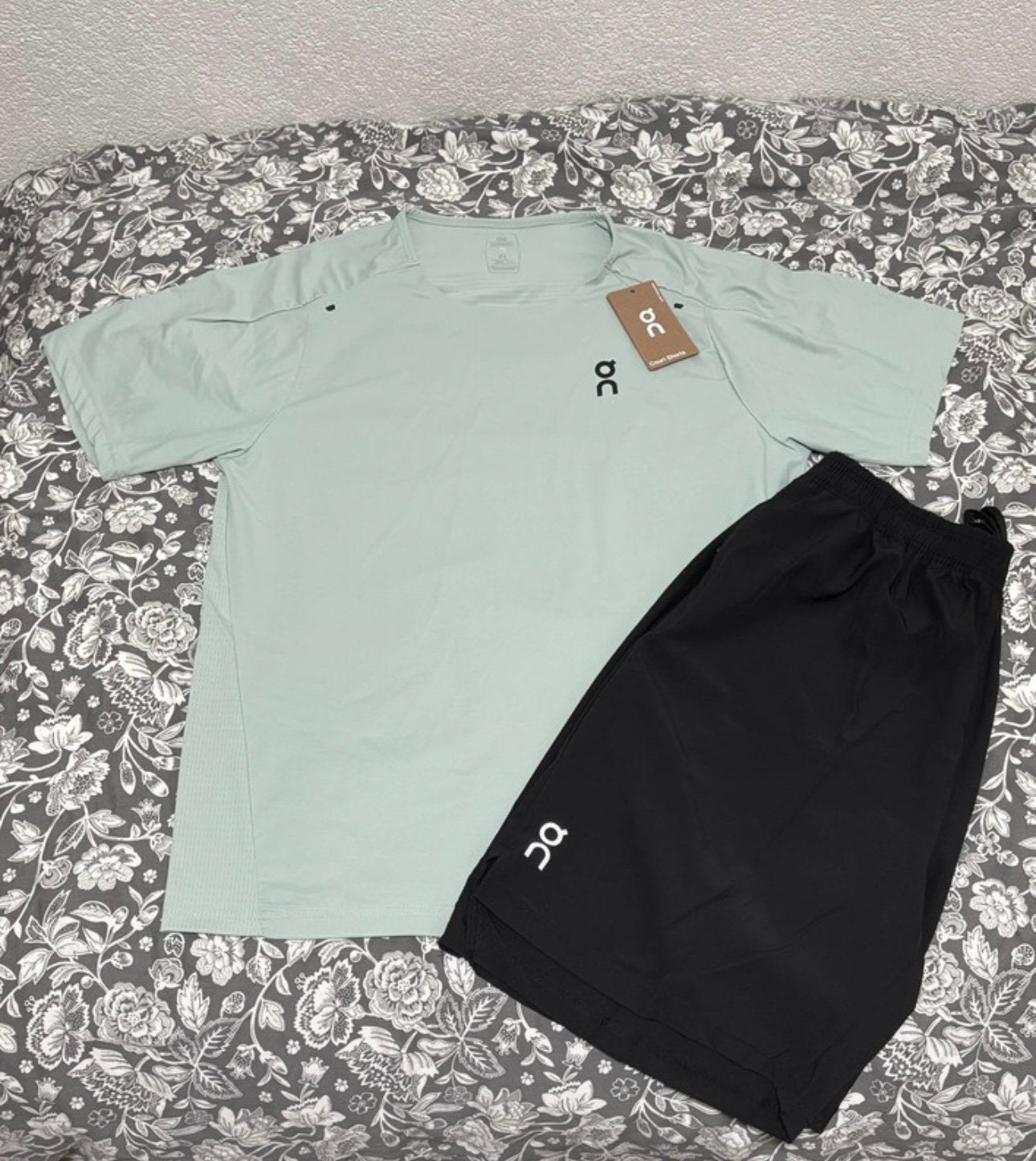 On cloud setje, Ophalen of Verzenden, Maat 56/58 (XL), Nieuw, Groen