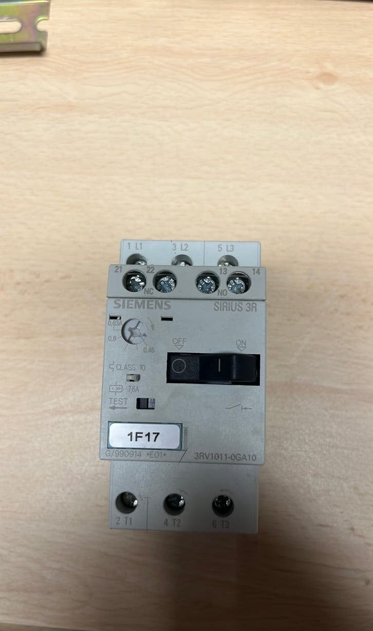 Siemens 3RV1011-0GA10, Ophalen of Verzenden, Gebruikt, Overige typen