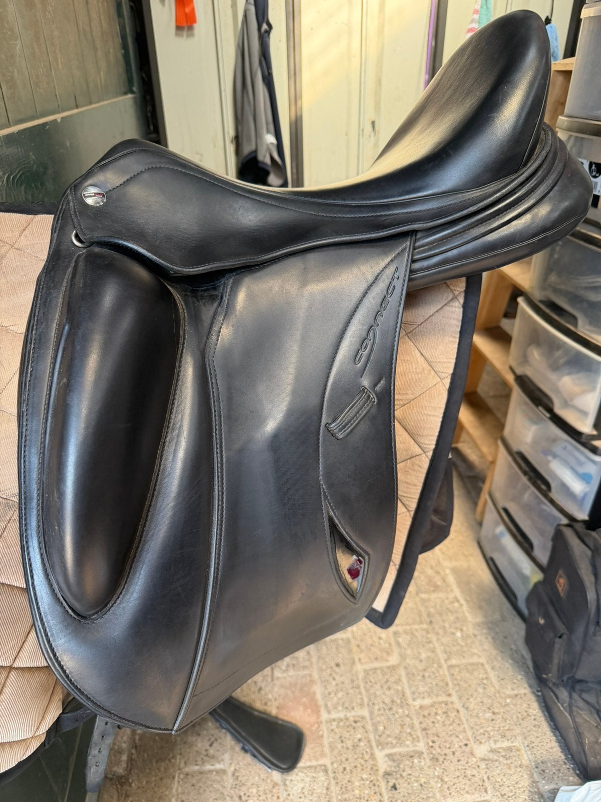 Erreplus dressuur zadel 18 inch, Ophalen of Verzenden, Zo goed als nieuw, Dressuur