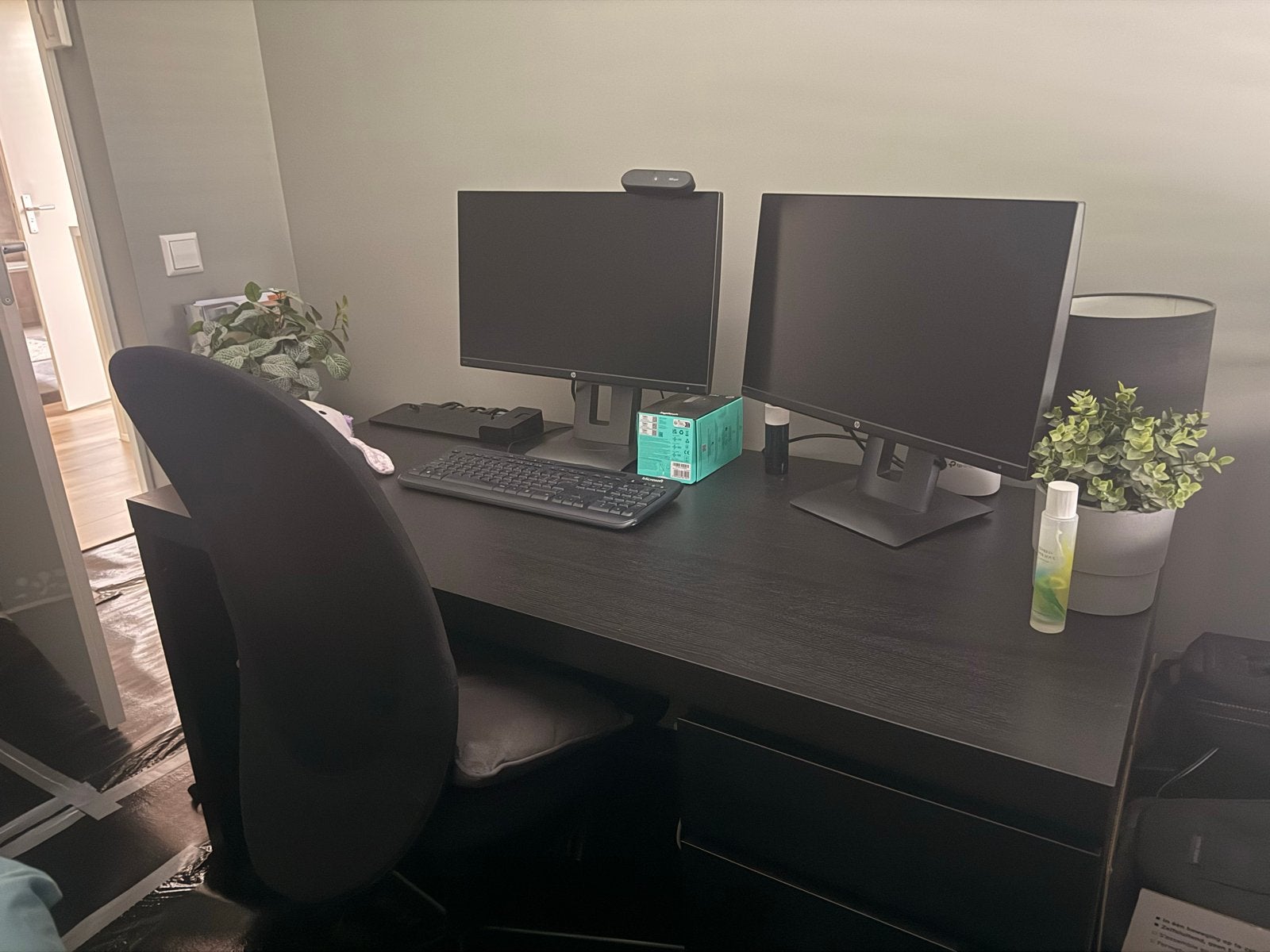 IKEA Malm bureau - Zwartbruin met lades, Huis en Inrichting, Bureaus, Ophalen, Zwart, Spaanplaat of MDF, Zo goed als nieuw