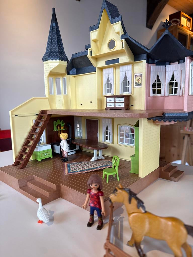 Playmobiel set Lucky’s (Spirit) huis poppenhuis, Kinderen en Baby's, Speelgoed | Playmobil, Ophalen of Verzenden, Zo goed als nieuw