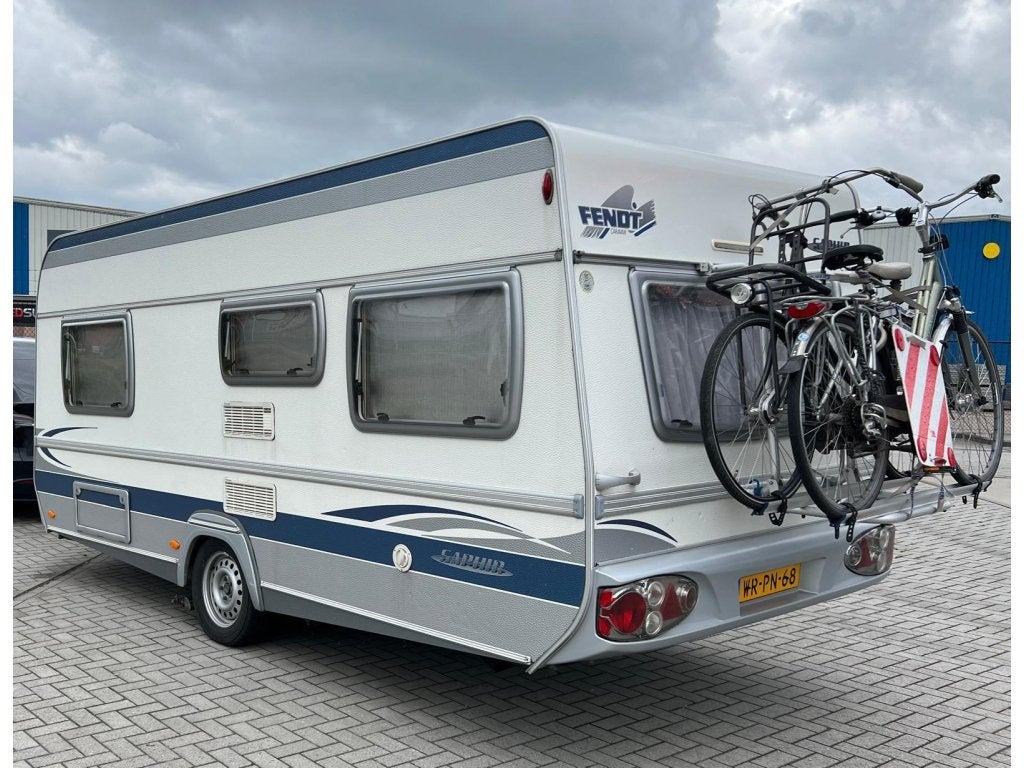Fendt Saphir 470 TFB (150) (1053214), Caravans en Kamperen, Caravans, Particulier, Fendt, 5 tot 6 meter, Tot en met 4