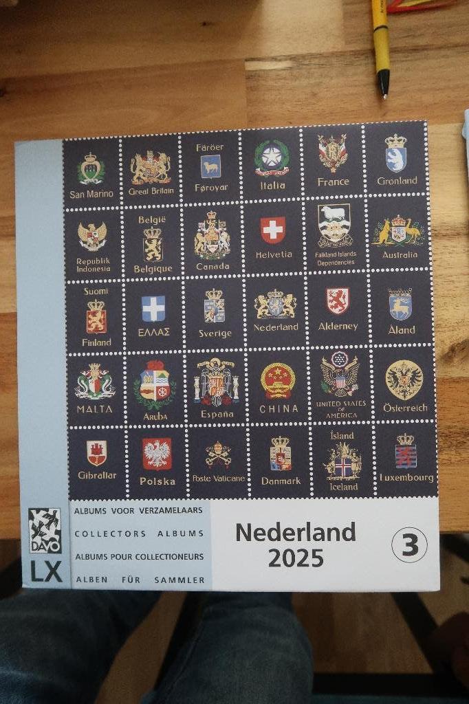 Davo Luxe supplement Nederland 2025 2 en 3 nieuw verpaking, Postzegels en Munten, Postzegels | Toebehoren, Ophalen of Verzenden