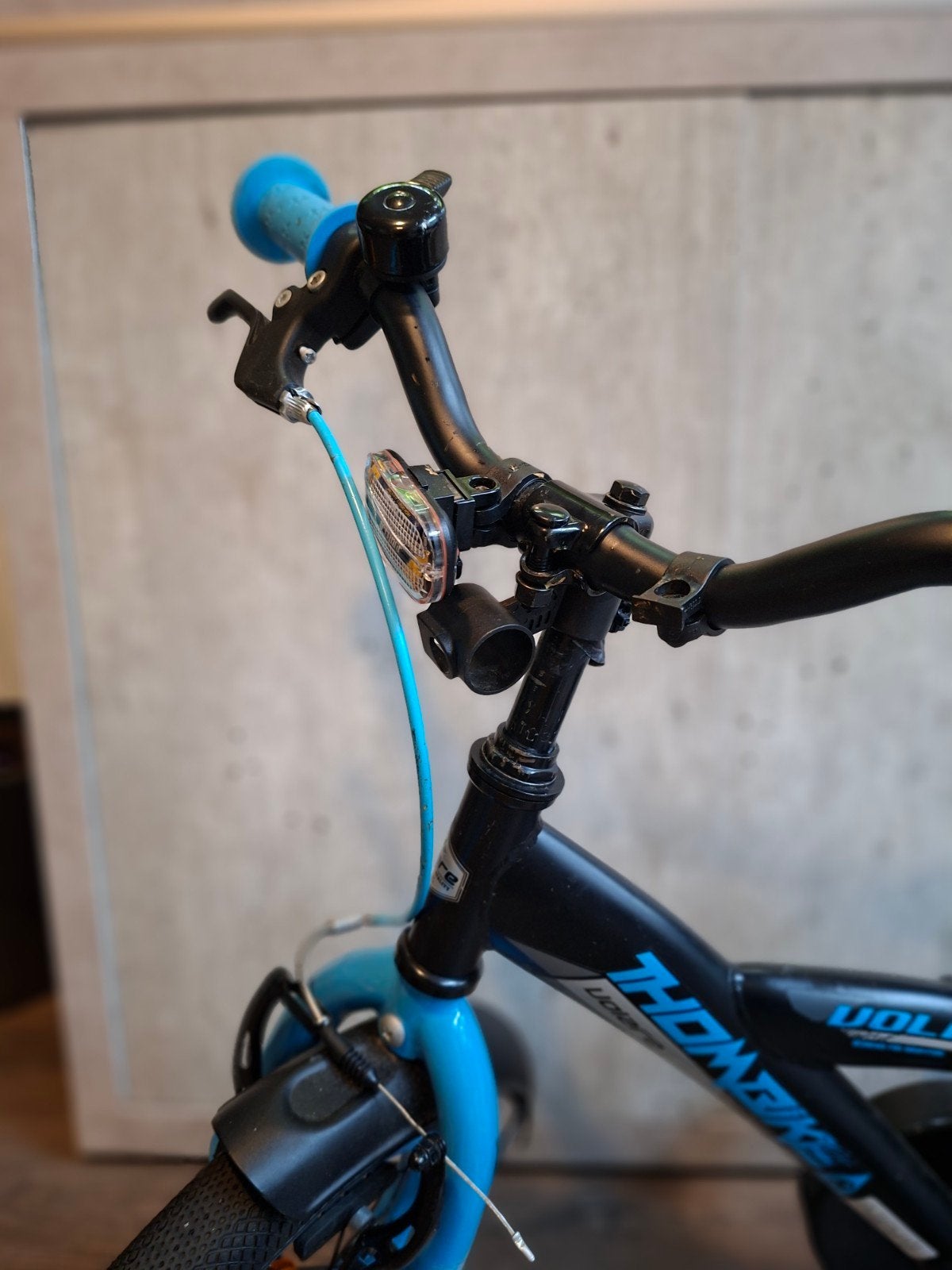 Volare Thombike kinderfiets 12 inch met zijwieltjes, Ophalen, Terugtraprem, Zijwieltjes, Volare Thombike