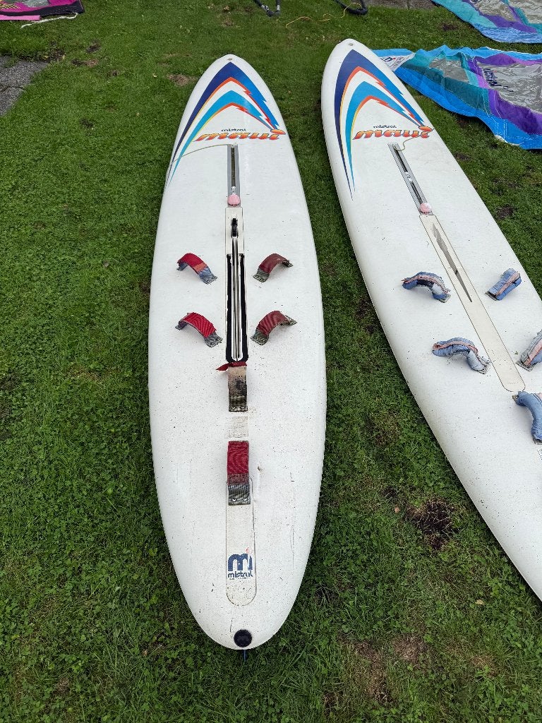 Foto 2 van 2 x Mistral Maui windsurfplank – complete set