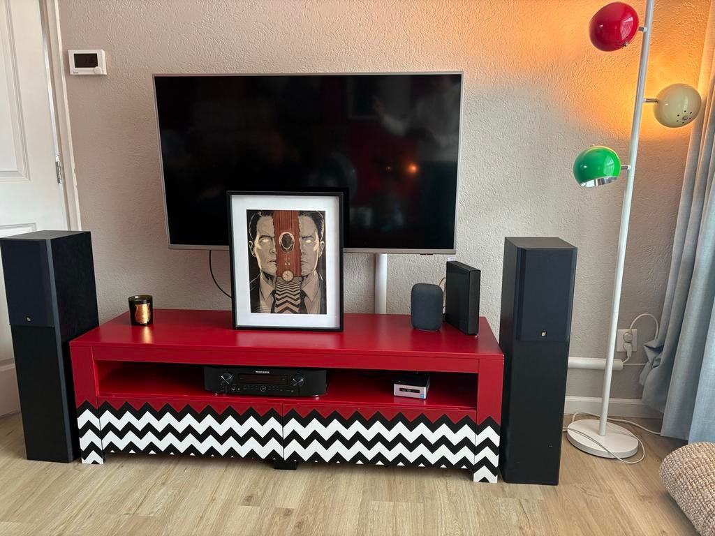 Uniek 'Twin Peaks' TV-meubel, Ophalen, Overige materialen, Gebruikt, 100 tot 150 cm
