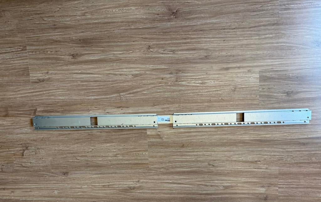 2x wandrail zilver voor IKEA Besta, Ophalen, Zo goed als nieuw, Minder dan 150 cm, Minder dan 100 cm