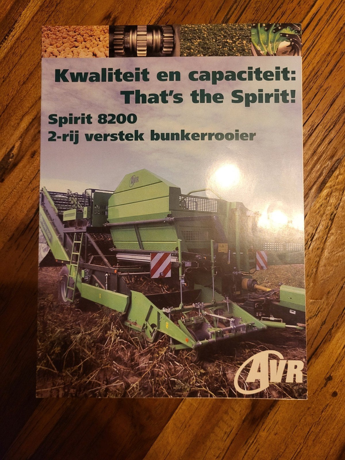 tractor folder AVR Spirit 8200 bunkerrooier, Ophalen of Verzenden, Zo goed als nieuw